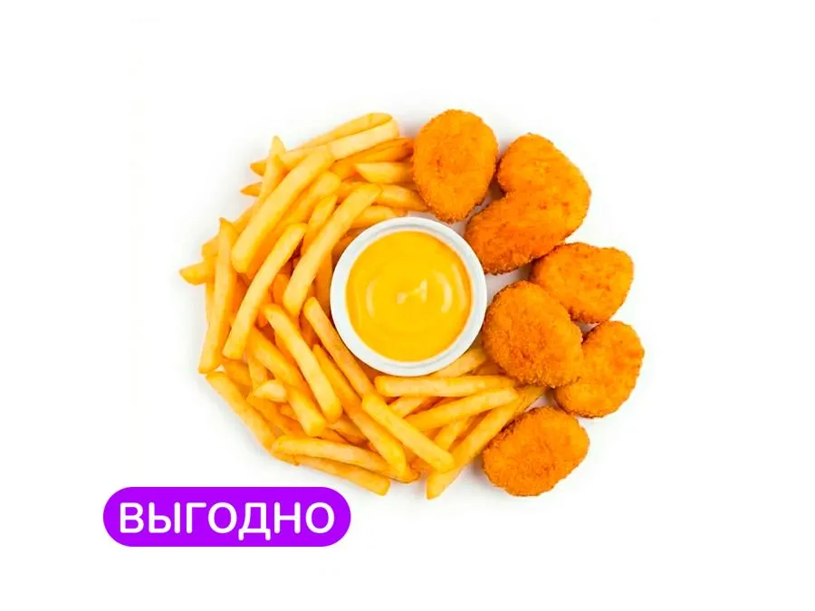 Картофель фри с наггетсами